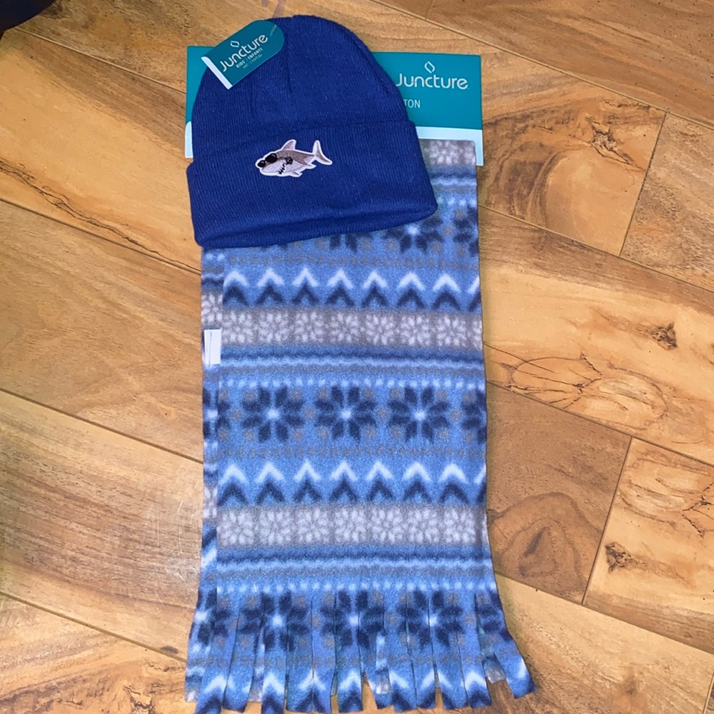 Juncture Kid’s Fleece Scarf With Shark Beanie